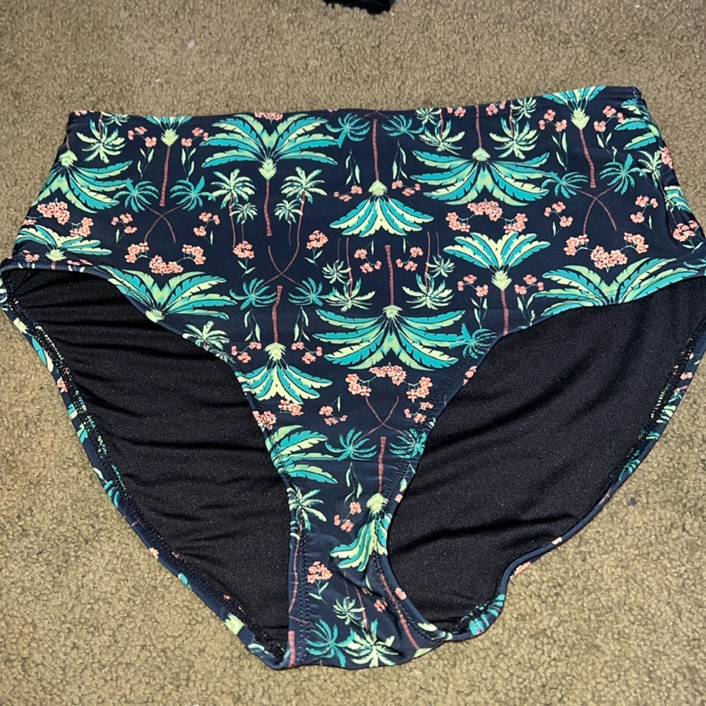 Old Navy Swim Bottoms.
